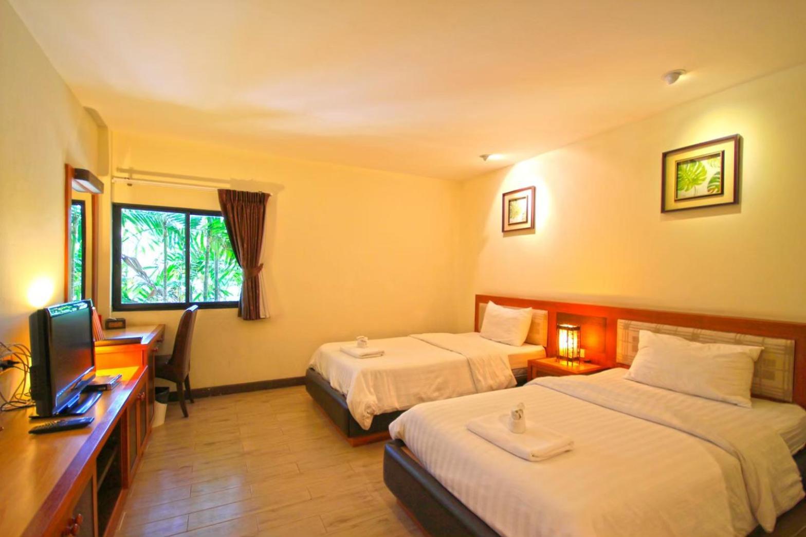 Chawalun Resort Don Tum Екстер'єр фото