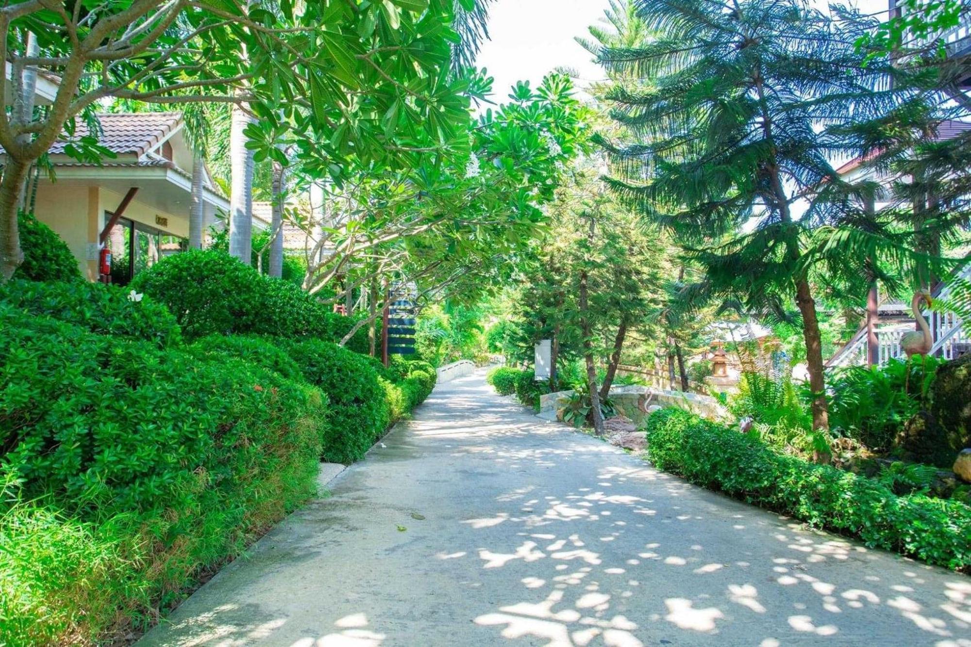 Chawalun Resort Don Tum Екстер'єр фото