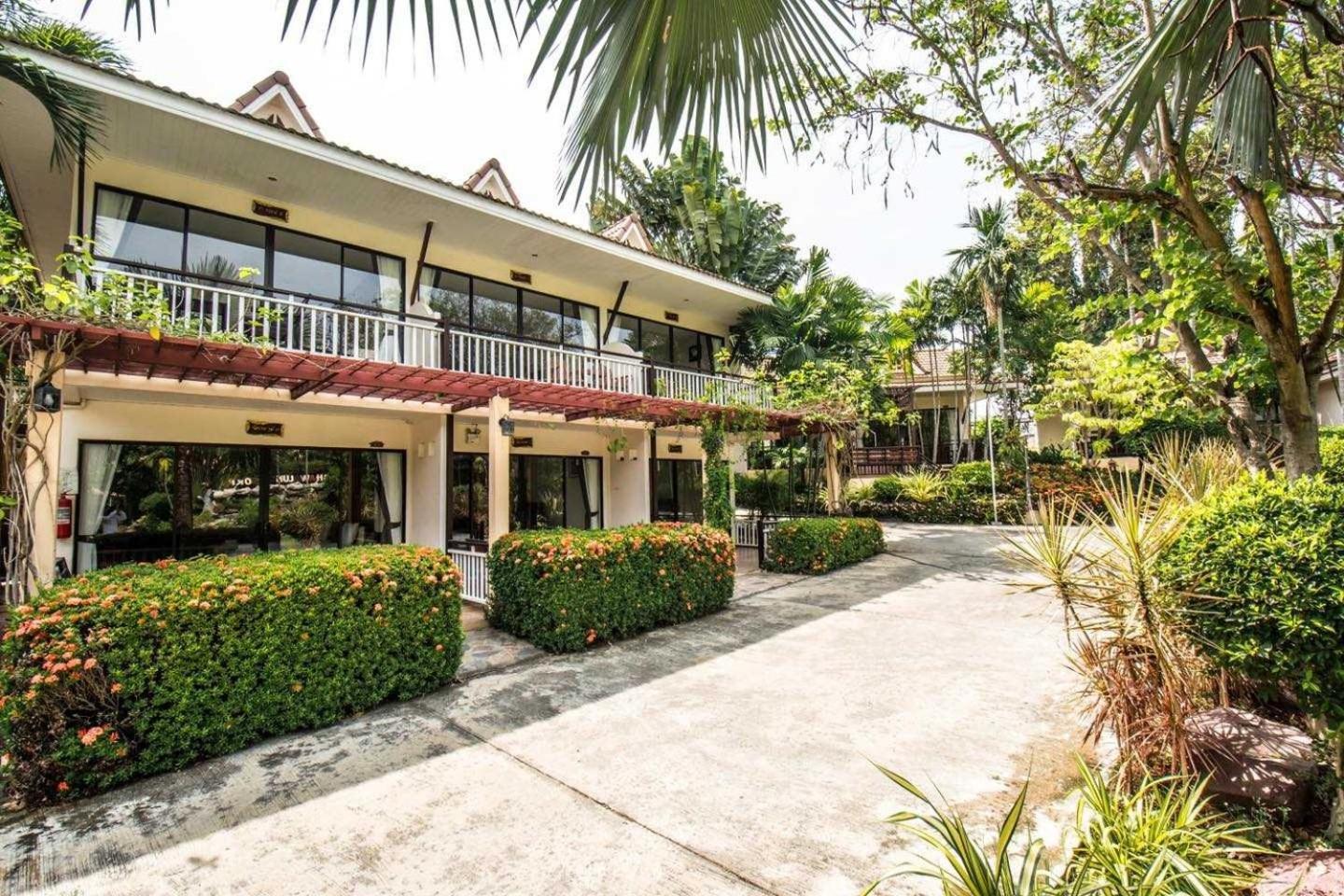 Chawalun Resort Don Tum Екстер'єр фото